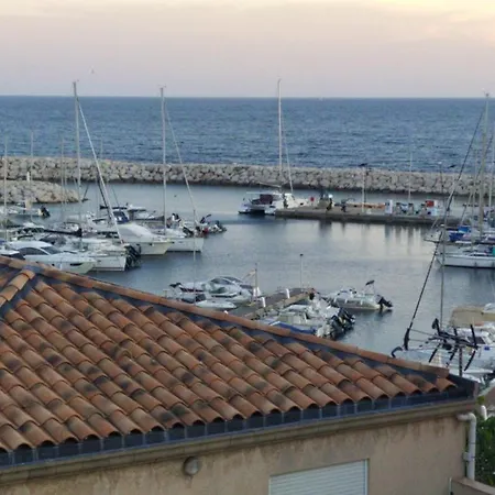 Magnifique Vue Et Port *